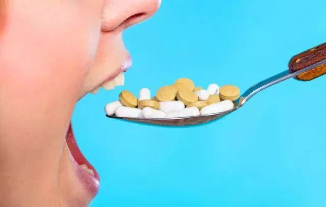 肾病健康知识分享:注意!伤肾行为排行榜!你中招了吗?